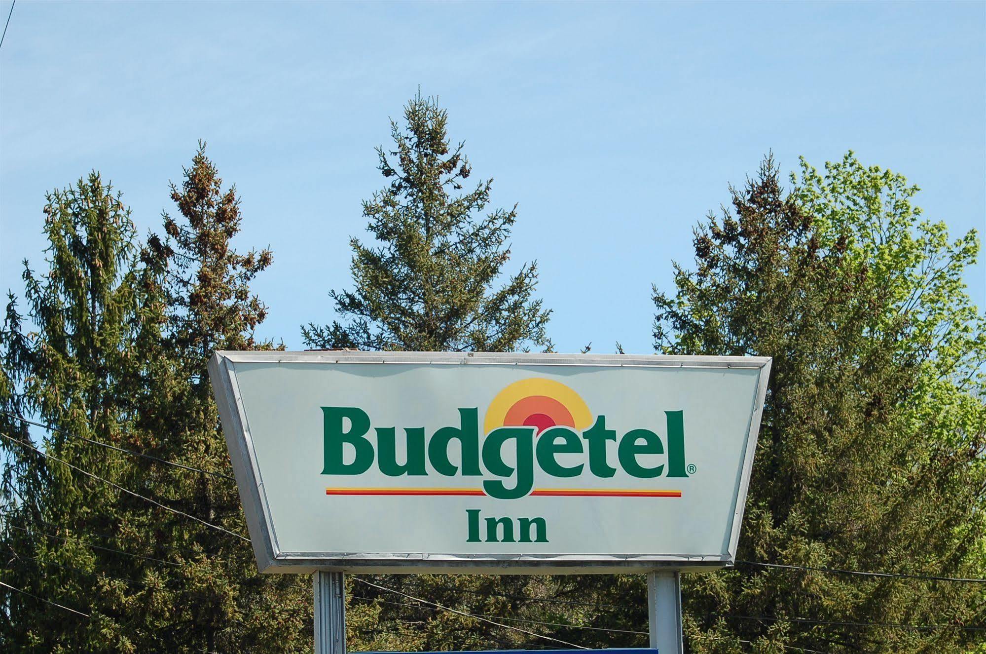 Budgetel Inn Glens Falls-Lake George-Saratoga Exterior photo